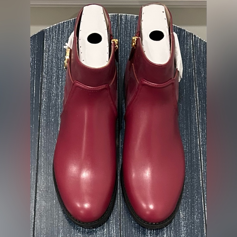 Michael Kors Ankle Boots - Picture 4 of 8